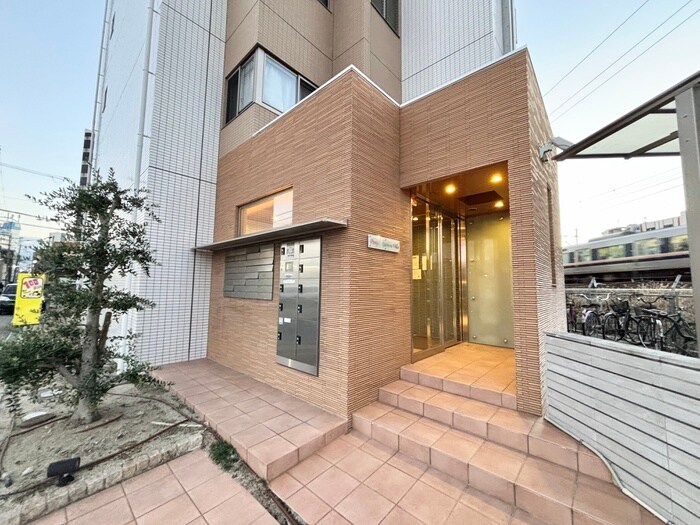 エントランス部分 プロスパーレインボーヴィラ