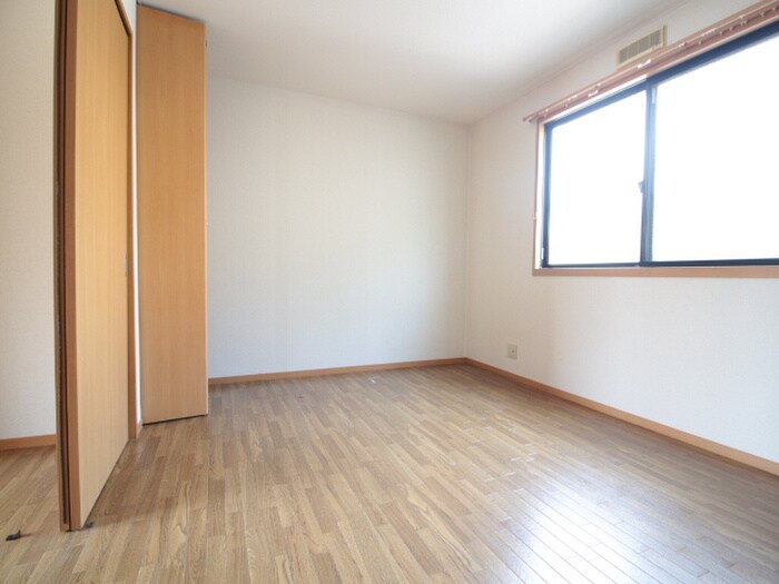 居室 ハイツ・ツゥ・サティ