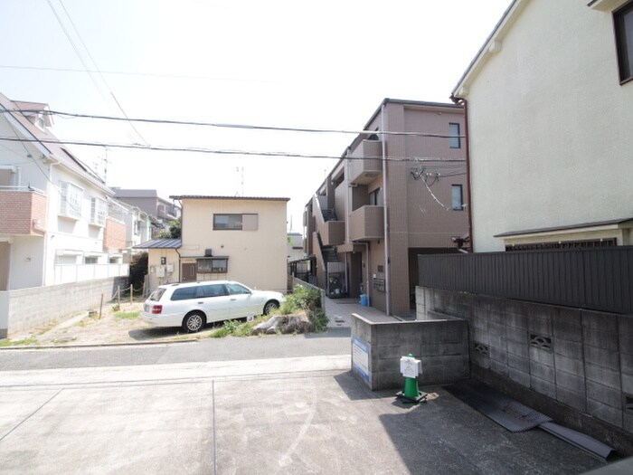 室内からの展望 ハイツ・ツゥ・サティ