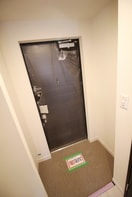 玄関 ﾌﾟﾚｻﾝｽ新大阪ｲｵﾘｱ(614)