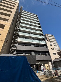 建築中