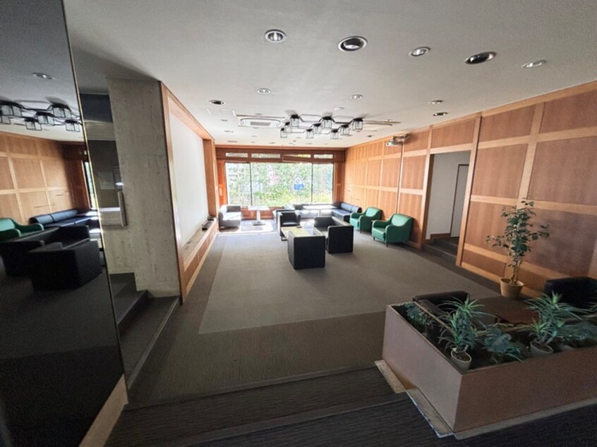 エントランス部分 ビエラコート高槻