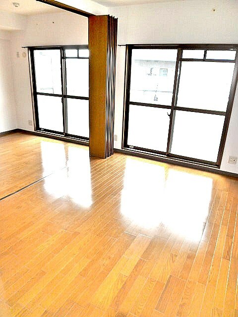 居室 阪神ﾊｲｸﾞﾚｰﾄﾞﾏﾝｼｮﾝ１２番館