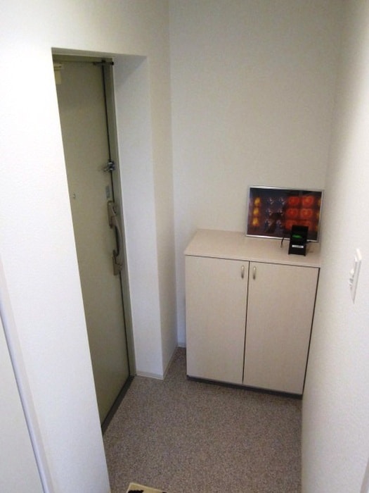 玄関 アルコ　ルオーグ