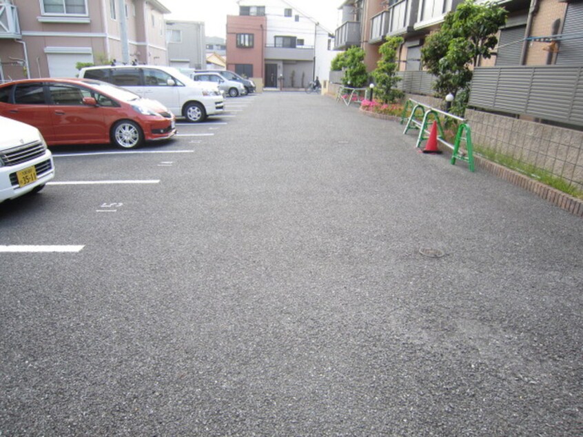 駐車場 シャ－メゾン灰塚Ｂ棟