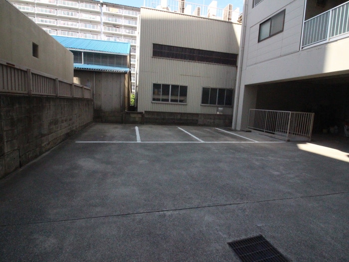 駐車場 日建ＣＣビルディング