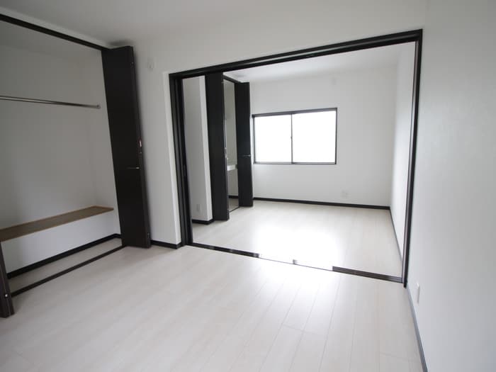 居室 ＭＡＹＵＭＩハウス３３号館尻江