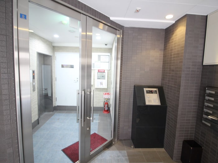 エントランス部分 プライムコ－ト玉川