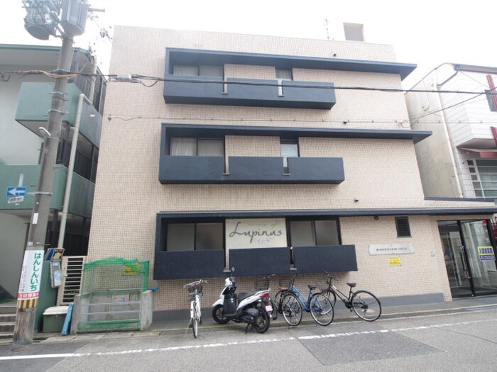 駐輪場 KOSHIENGUCHI HOUSE