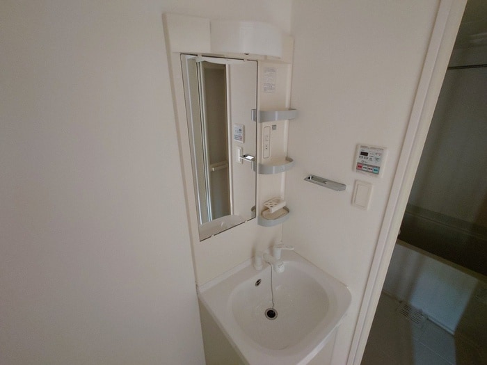 洗面 ﾚｼﾞｭｰﾙｱｯｼｭ神戸元町(410)