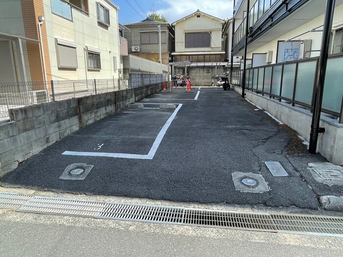 駐車場 サンハイツいすず