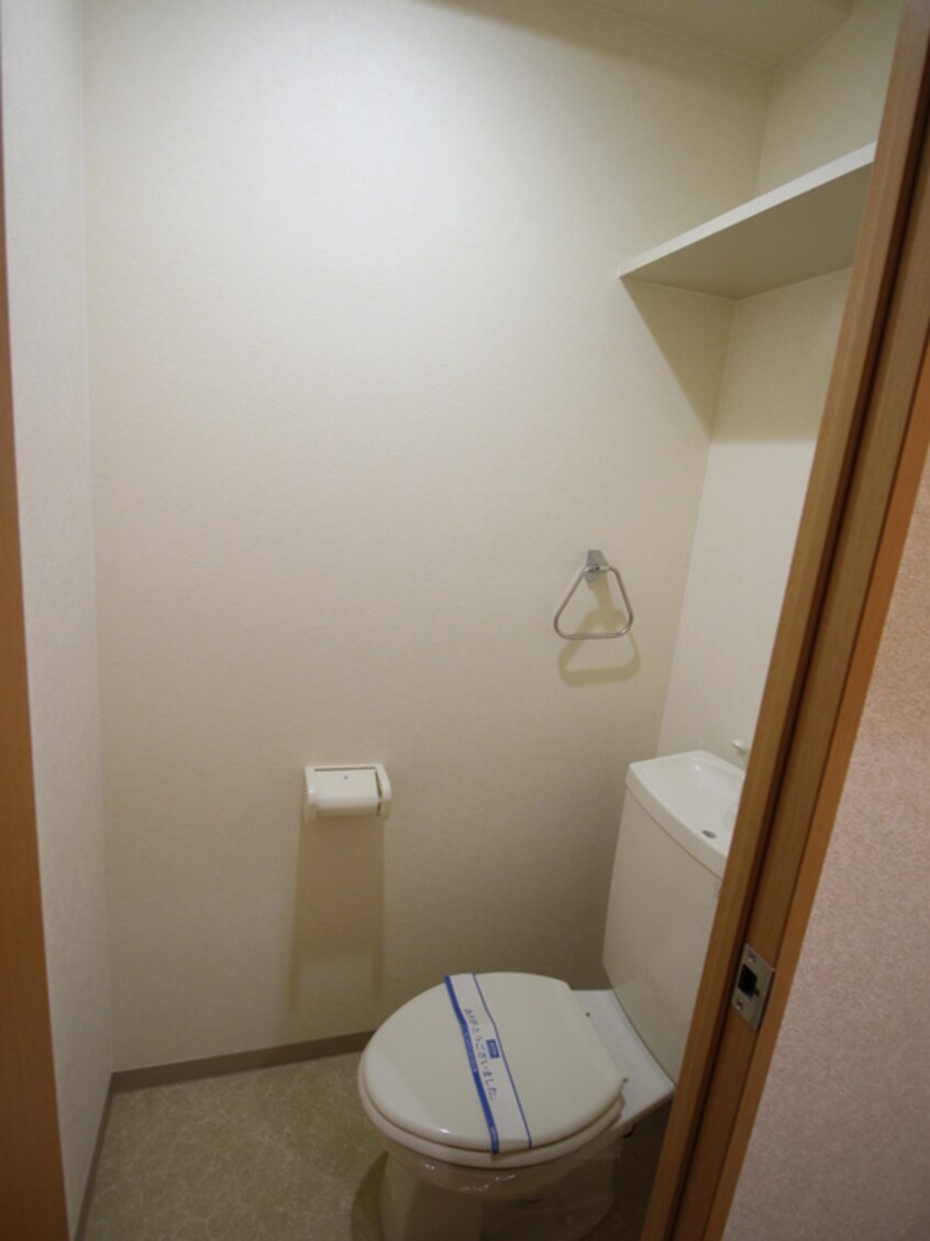 トイレ ベルナ－ド・コンフォ－ト