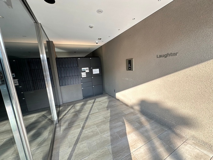 エントランス部分 Laughter　～　ラフター　～