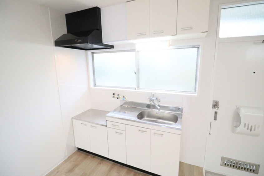 キッチン 仲善ﾊｲﾂ