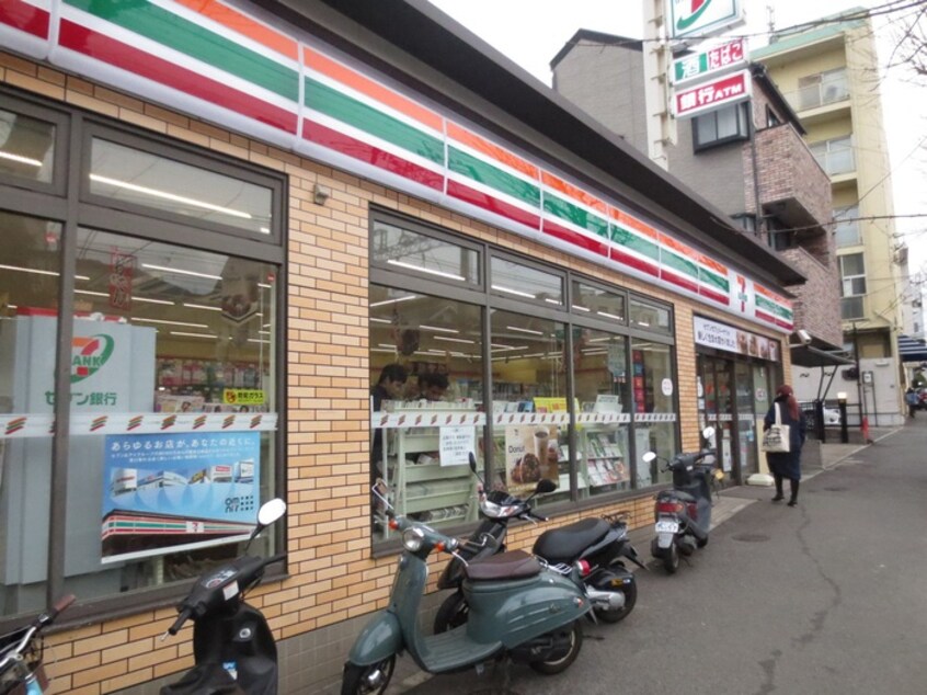 セブンイレブン神戸灘楠丘町6丁目店(コンビニ)まで150m マンションくすのきの丘
