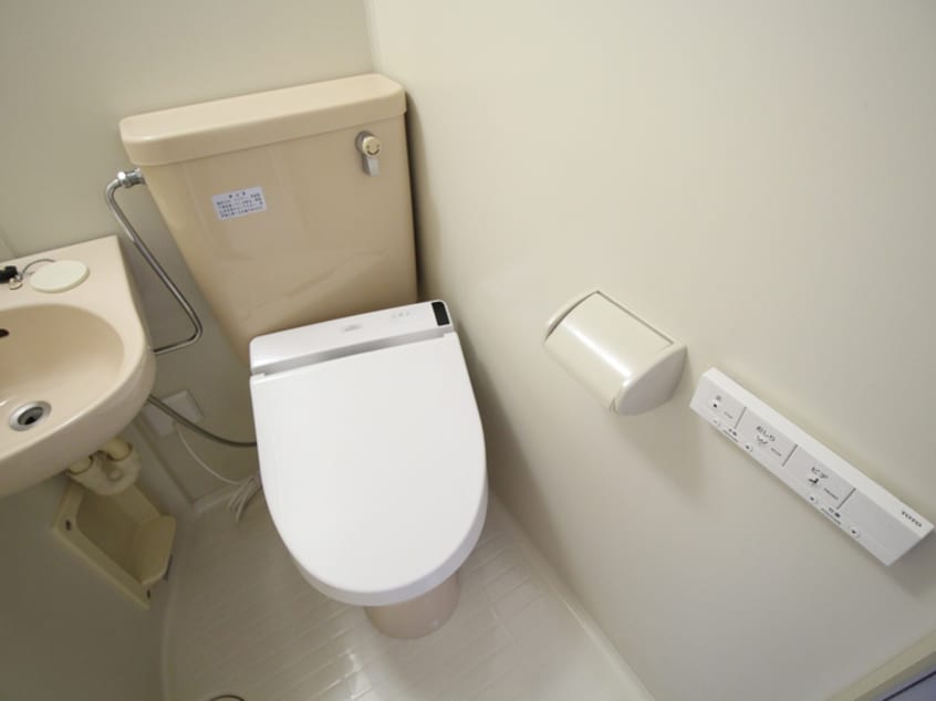 トイレ カルムWEST