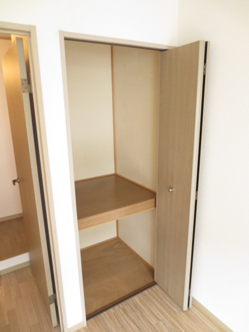 収納 メゾン　グランツ