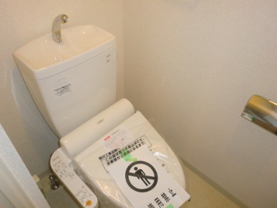 トイレ ｴｽﾃﾑﾌﾟﾗｻﾞ難波WESTﾘﾊﾞ-ｸﾛｽ(305)