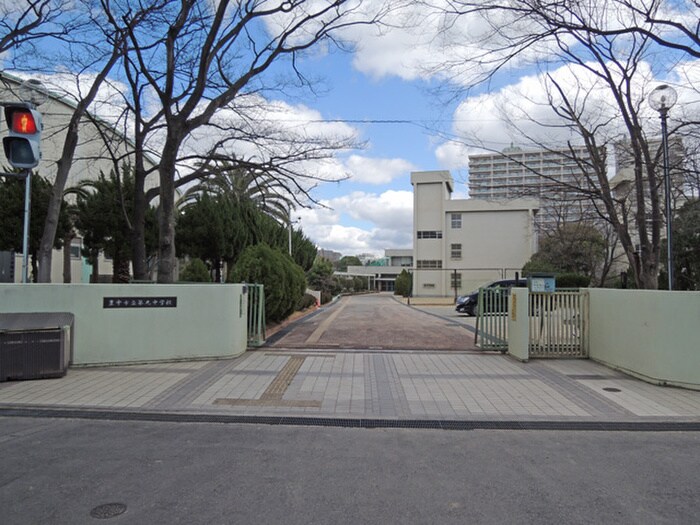 中学校(中学校/中等教育学校)まで1200m ウィステリア千里