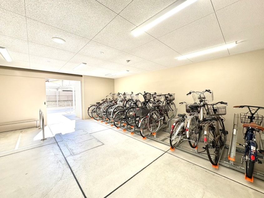 駐輪場 Ｑｕｉｎｔｅｔ　ＪＯＴＯＮＯＥ