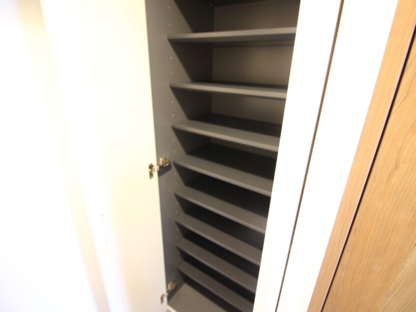 靴箱 Ｑｕｉｎｔｅｔ　ＪＯＴＯＮＯＥ