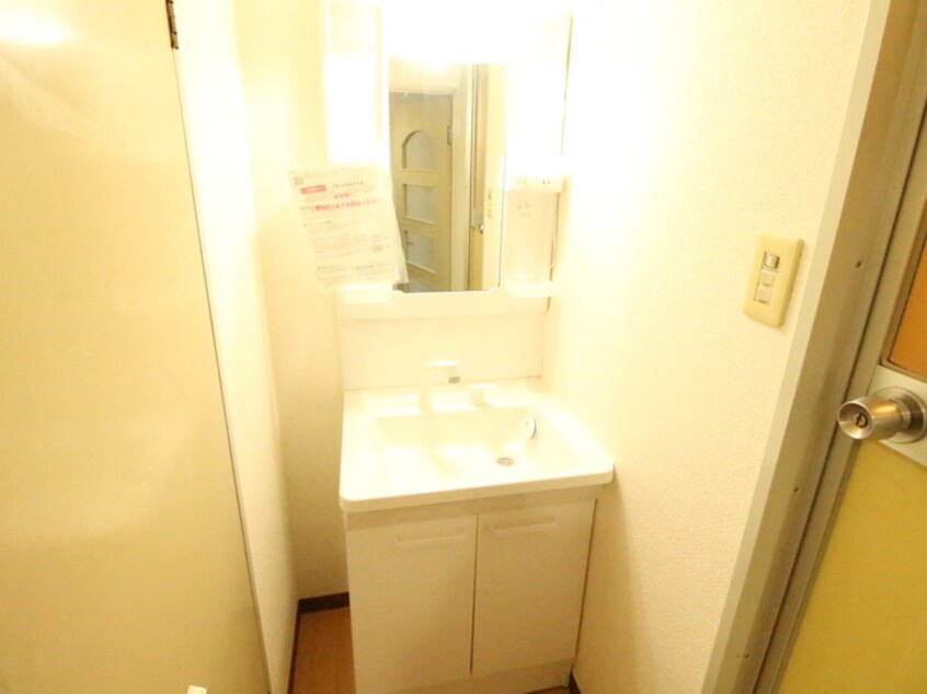 洗面 カーサー照ヶ丘4