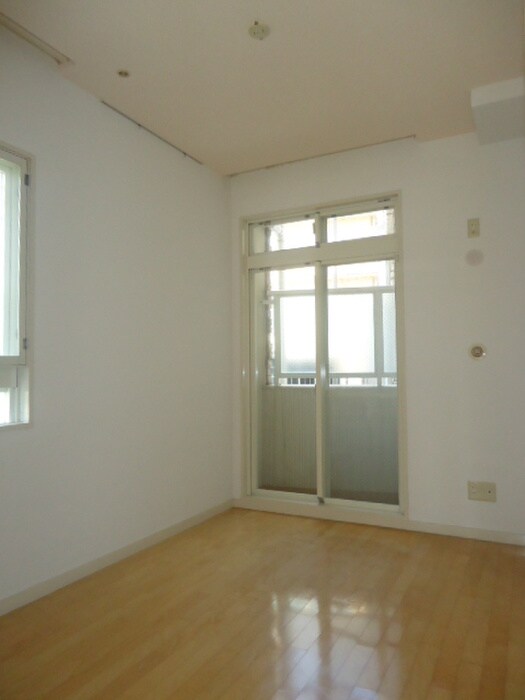 居室 プリモルーチェ