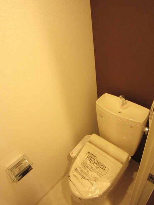 トイレ グラティア御所東