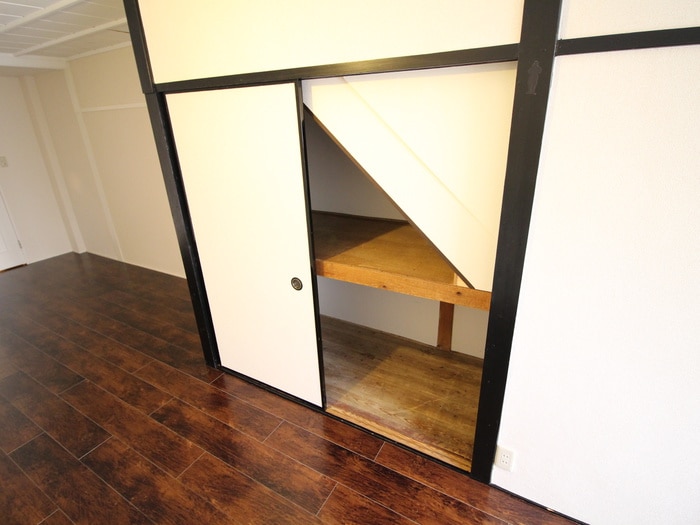 収納 小笹様芝野町貸家