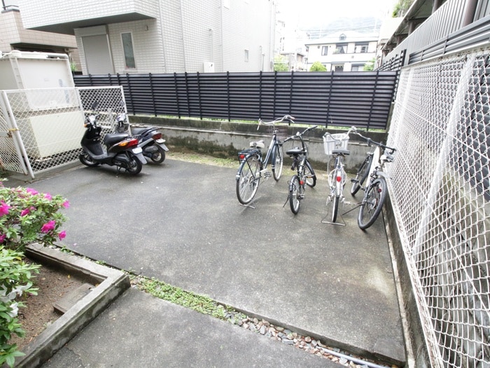駐輪場 ダイドーメゾン御影Ⅱ（304）