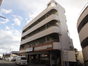 夏山マンション