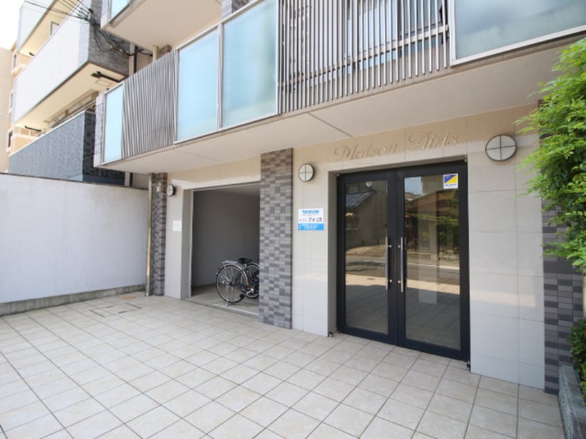 エントランス部分 メゾン・アイリス