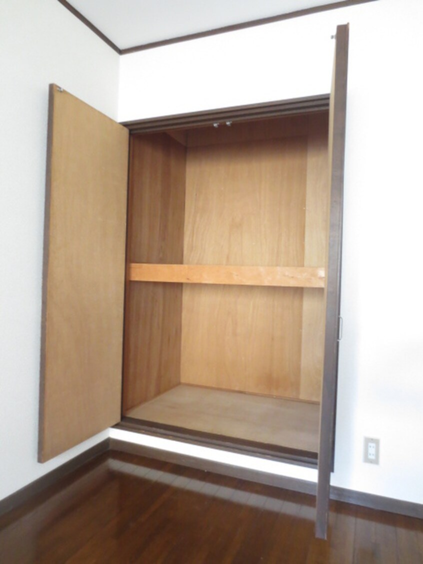 収納 スティカーサビアンカ