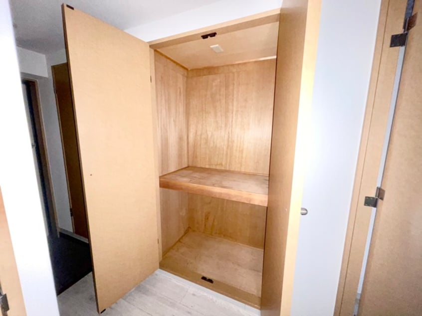 収納 Ysｺｰﾄ蘭びっく