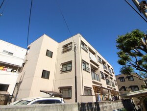 ハイツ中桜塚