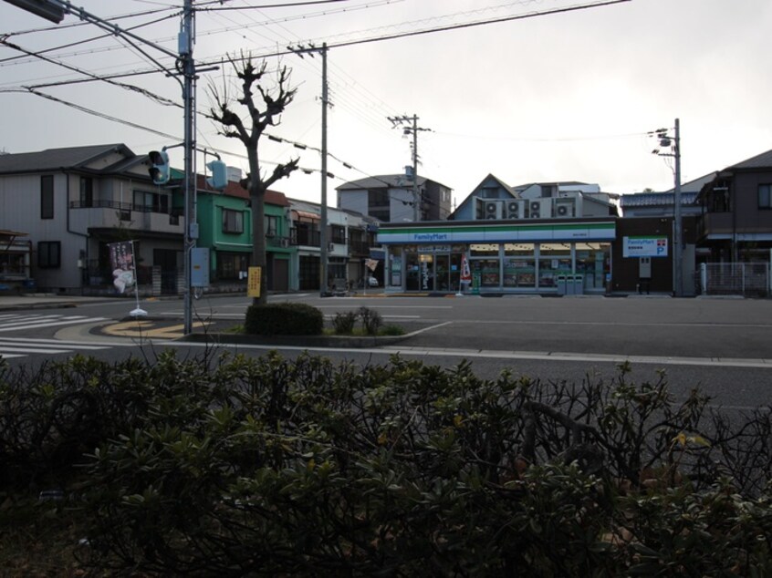 ファミリーマート(コンビニ)まで280m ベルリードＭ´ｓ