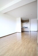 居室 ﾛｲﾔﾙｺｰﾄⅠ