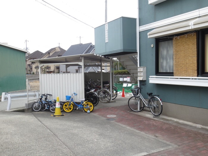 駐輪場 池尻ハイツＢ棟