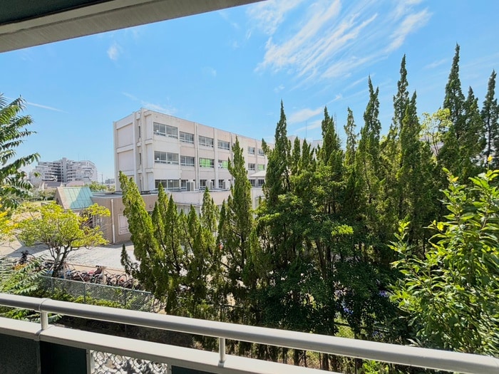 室内からの展望 池尻ハイツＢ棟