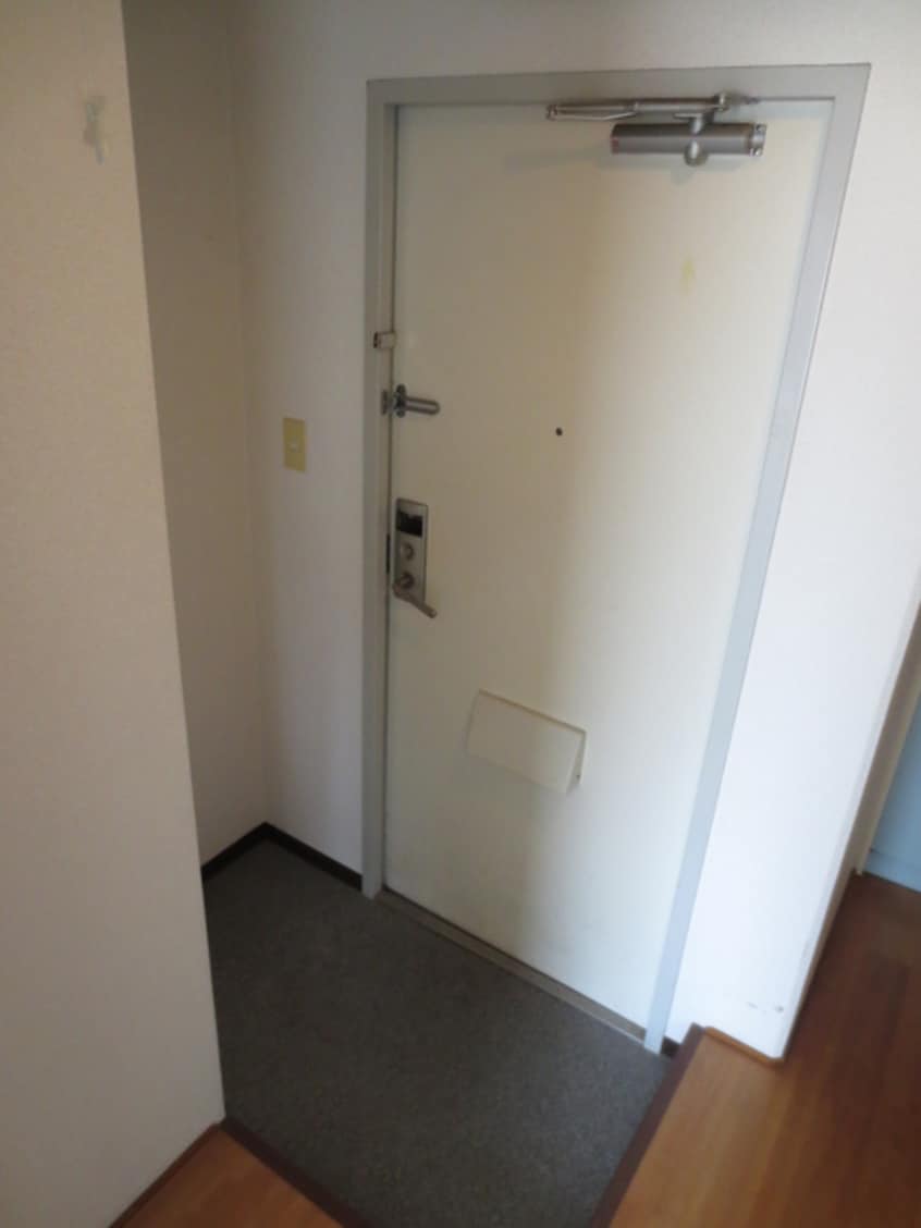 玄関 アメニティ－新高1番館