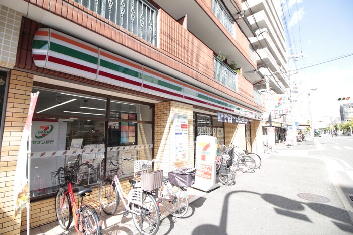 セブンイレブン立花町4丁目店(コンビニ)まで113m ベルトピア立花Ⅲ