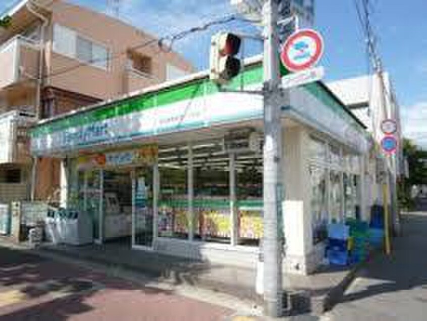 ファミリーマート東鳴尾店(コンビニ)まで770m サンブレスト