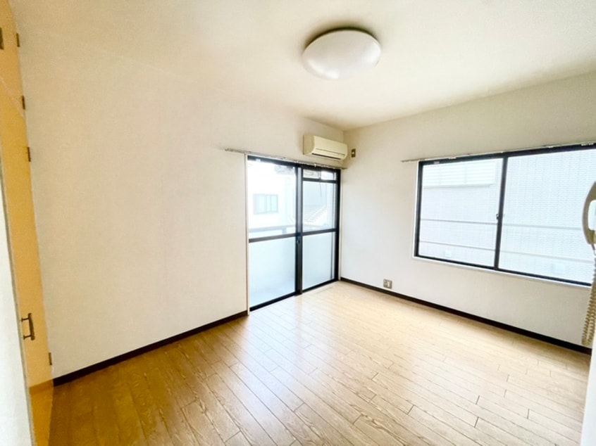 居室 パラレル城内