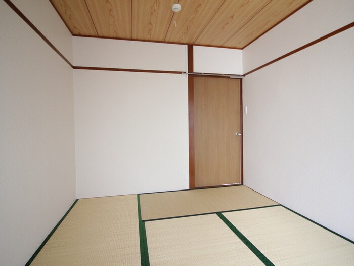 居室 鳴尾ハイツ