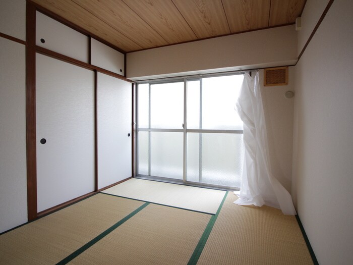 居室 鳴尾ハイツ