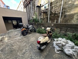 バイク置き場