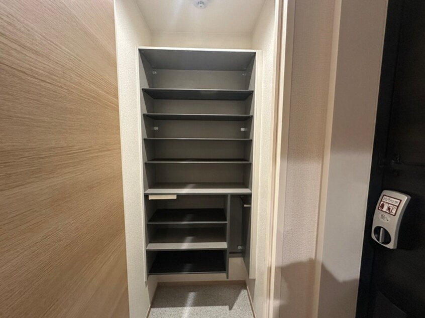 靴箱 シャーメゾン若園