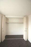 収納 セントポーリア梅園