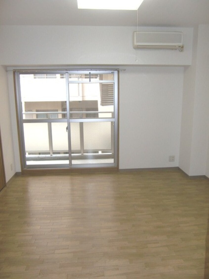 居室 AXIS　WEST　ONE