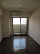 居室 ジュネーゼグラン東梅田(1004)